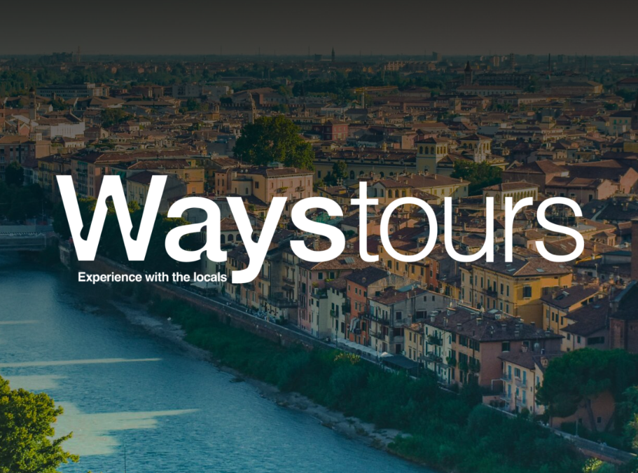 Logo Ways Tours, sullo sfondo una foto di Verona